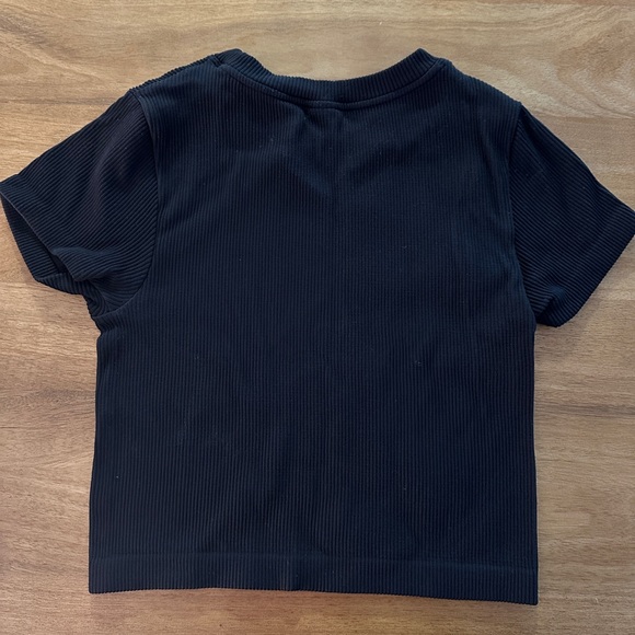 JoyLab Coral Ribbed Crop Work Out Top, Size Medium, Very Good Condition, Black - Picture 2 of 2